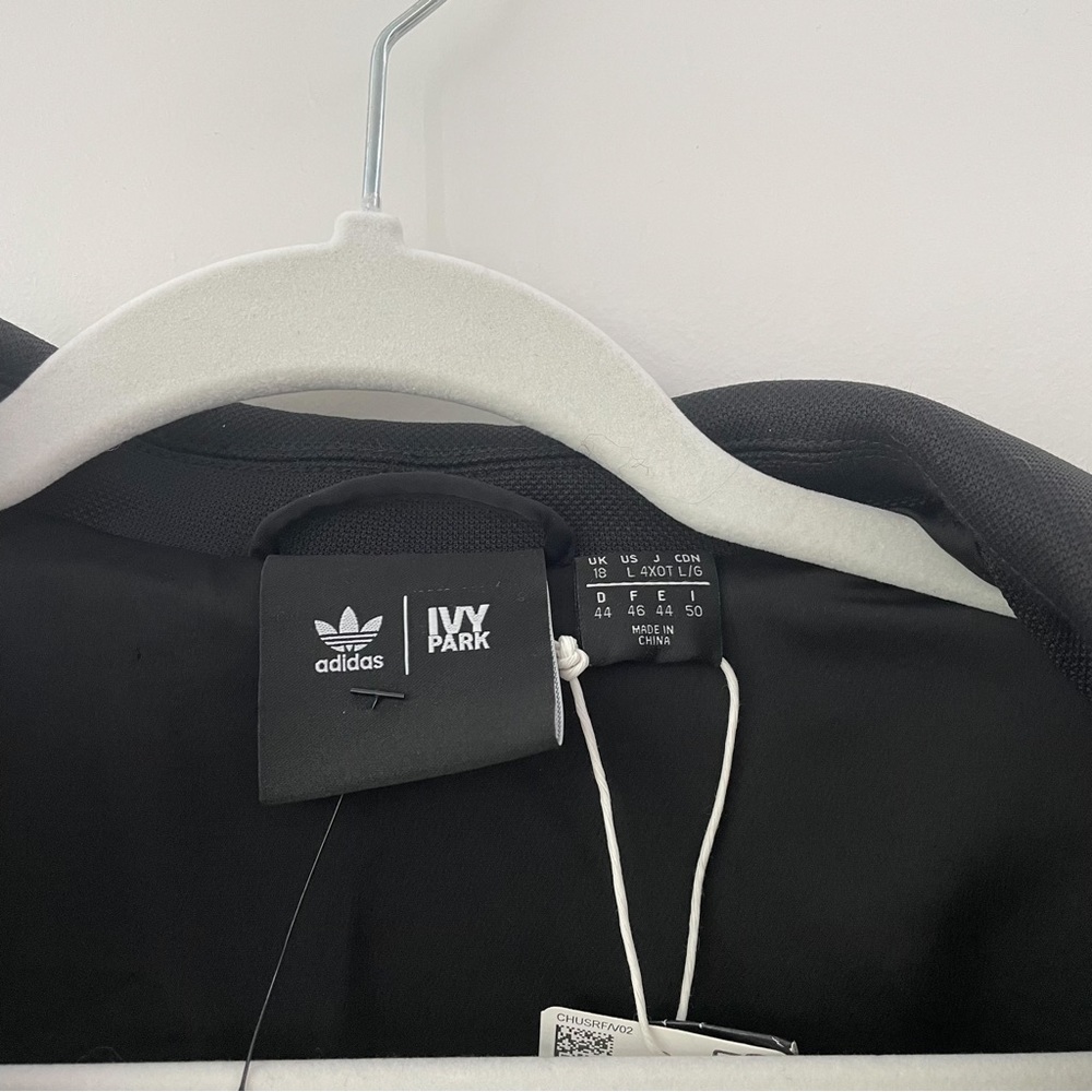 NEW Adidas X Ivy Park Cropped Suit Jacket - Picture 6 of 8